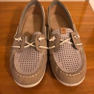 Tan Sperry’s